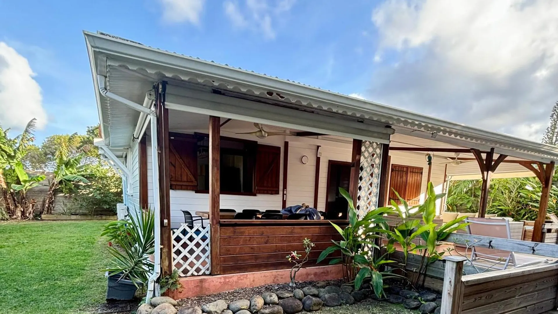 Villa Creole Avec Piscine Privee Petit-Bourg 0*,  Guadeloupe